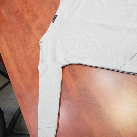 Ectra Small Grey Dynamite Top - Picture 4 of 5